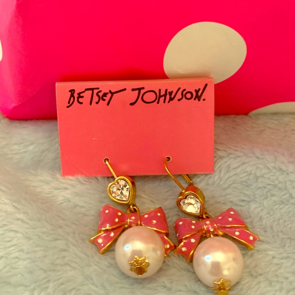 BJ bow earrings